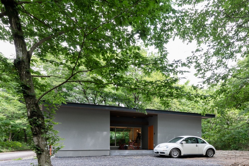 外を眺めながらくつろげる平屋